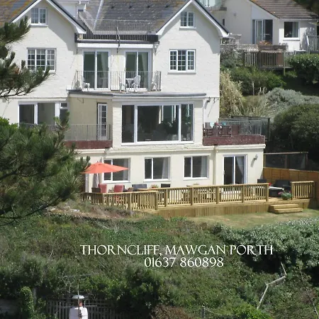 Thorncliff Ocean View Suites *