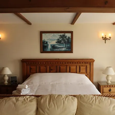 Thorncliff Ocean View Suites *